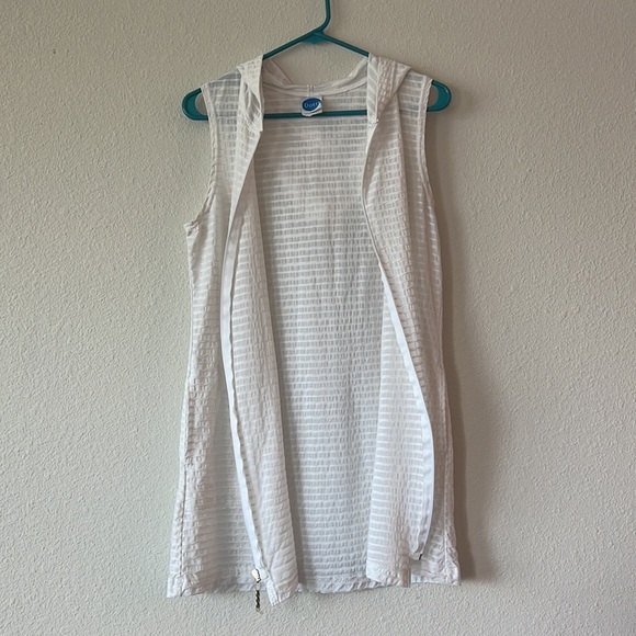 Adorable Swim Coverup - Picture 10 of 10